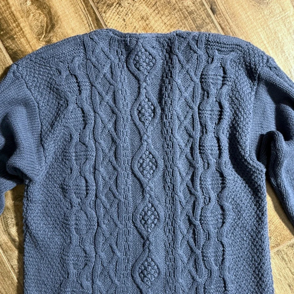 Cape Isle Knitters Vintage Women's Fisherman V Neck Cable Knit LS Sweater,Blue,L - Picture 6 of 11